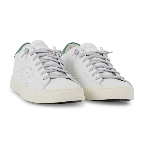 P448 - Sneakers bianche in pelle con logo traforato per uomo | cojohn