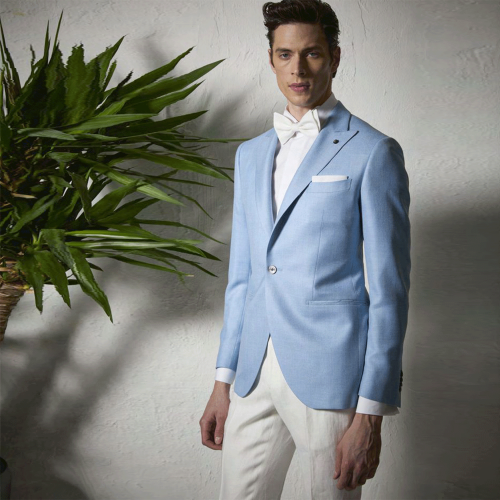 Luigi Bianchi Mantova Flirt - Abito smoking azzurro con rever a lancia in lino