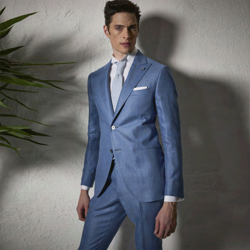 Luigi Bianchi Mantova Flirt - Abito smoking celeste con rever a lancia in lino