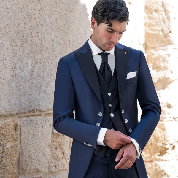 Angelo Toma - Abito smoking blu con rever a lancia in raso per uomo | 