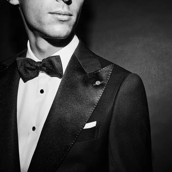 Luigi Bianchi Mantova Flirt - Abito smoking rever a lancia nero per uomo |  2