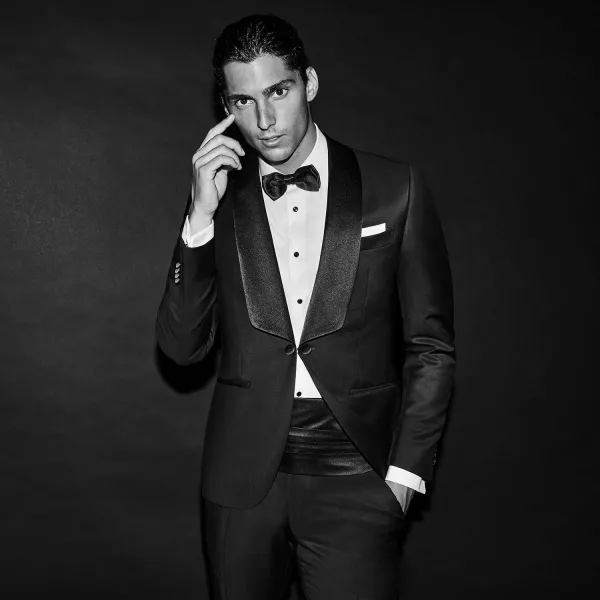 Luigi Bianchi Mantova Flirt - Abito smoking rever sciallato nero per uomo | 