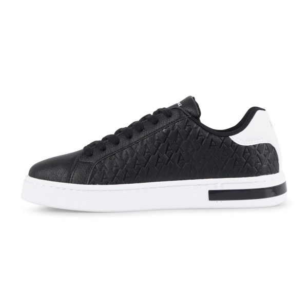 Armani Exchange - Sneakers nera stringata con logo in rilievo su tutta la