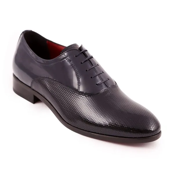 Calzoleria Marini - Scarpa derby nera lavorata per uomo | 