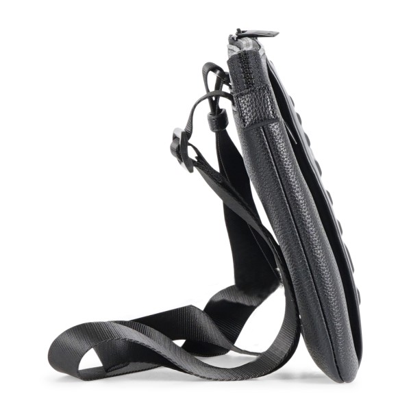 Armani Exchange - Borsa a tracolla nera con logo inciso sul fronte per uomo |