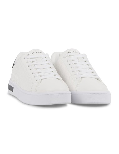 Armani Exchange - Sneakers bianco con logo in rilievo su tutta la superfice per