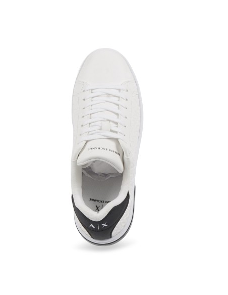 Armani Exchange - Sneakers bianco con logo in rilievo su tutta la superfice per