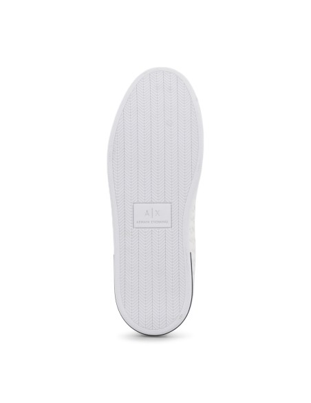 Armani Exchange - Sneakers bianco con logo in rilievo su tutta la superfice per