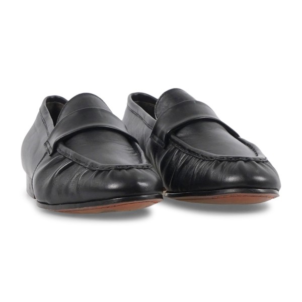 Morgillo - Mocassino nero in pelle stropicciata con passante per uomo | 698/12