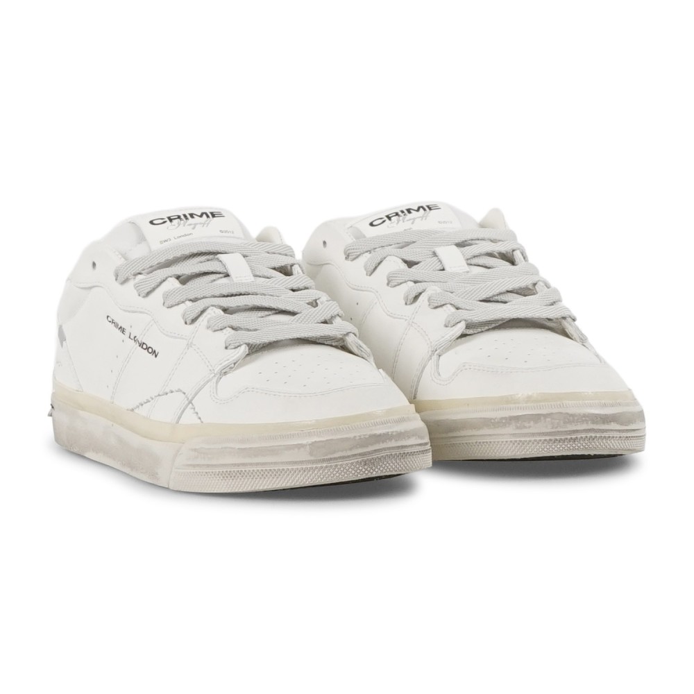Crime London - Sneakers bianca in pelle con dettagli in suede tono su tono per