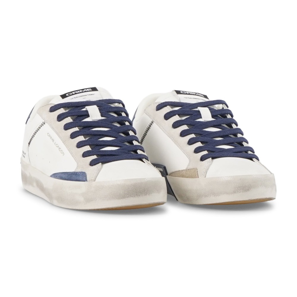 Crime London - Sneakers bianca in pelle Distressed con lacci e talloncino in