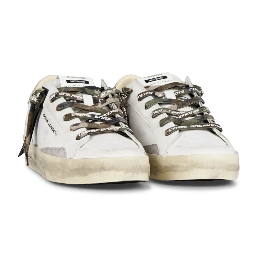 Crime London - Sneakers bianca in pelle SK8 Deluxe con dettagli in suede e