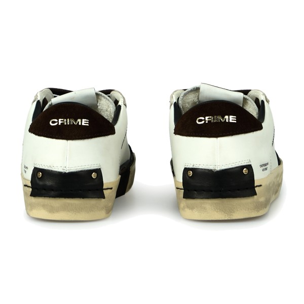 Crime London - Sneakers Distressed bianca in pelle con dettagli in suede per