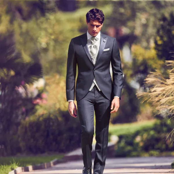 Luigi Bianchi Cerimonia - Abito smoking con rever a lancia per uomo | 